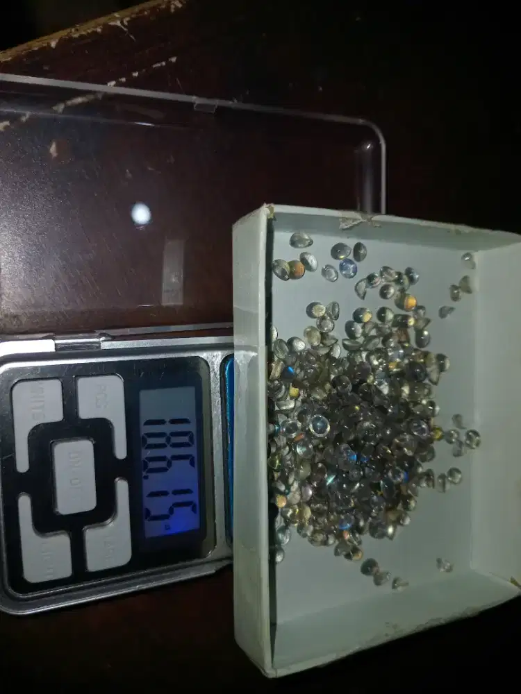 Dijual moonstone labradorite feldspar tabur