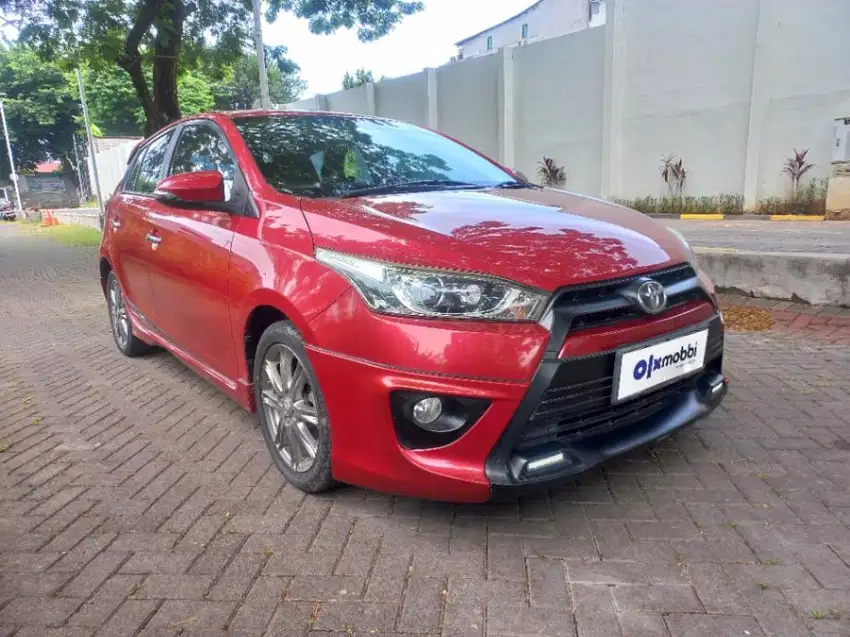 TDP 5jt Toyota Yaris 1.5 S Bensin-MT 2015 Hitam CEYAB