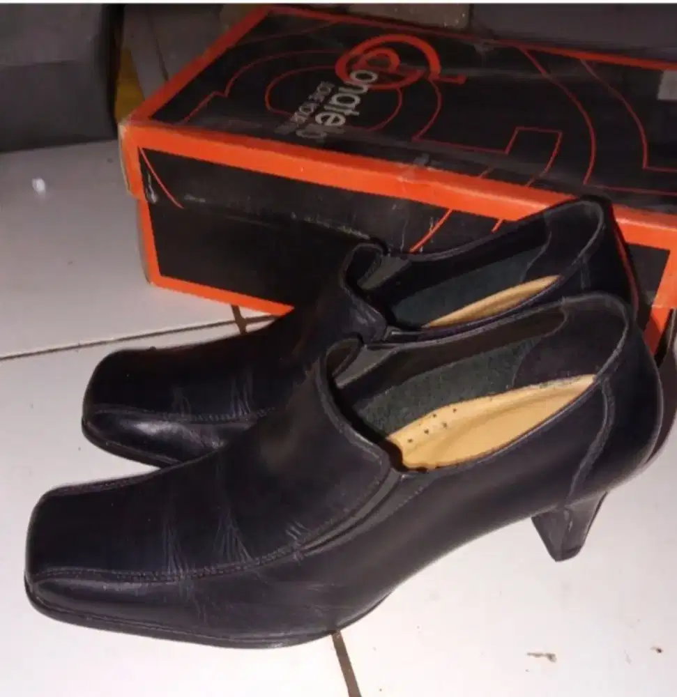 Sepatu Wanita Donatello