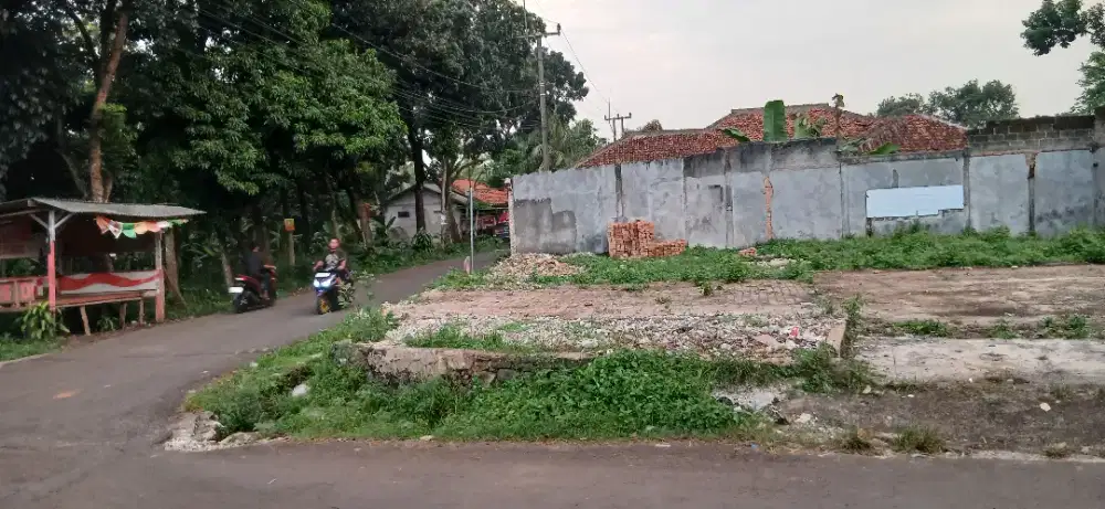 JUAL TANAH BISA RM TINGGAL DAN  TEMPAT USAHA