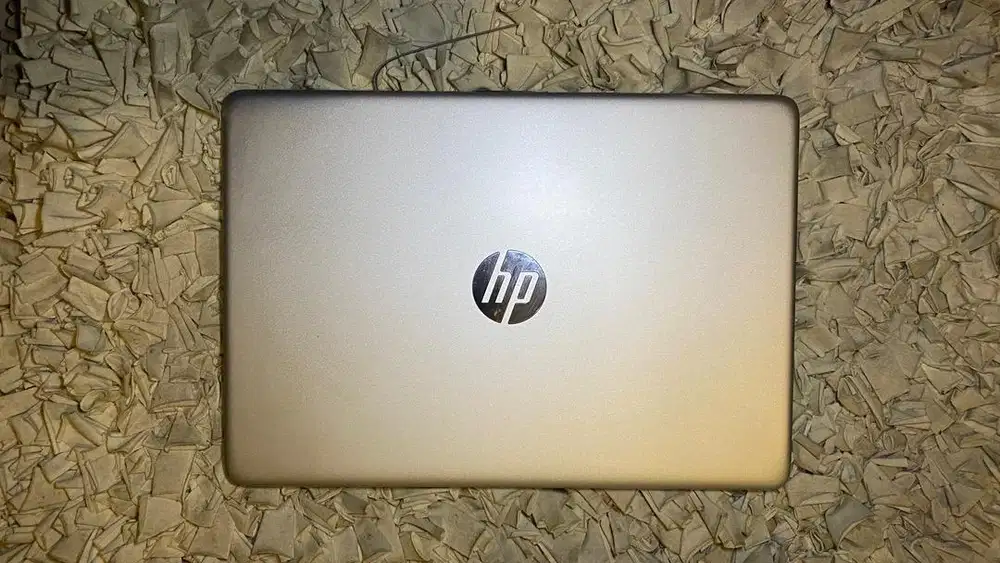 Laptop HP 14s Core i3 Gen 10 - cf3076TU | SSD 256 GB | Silver