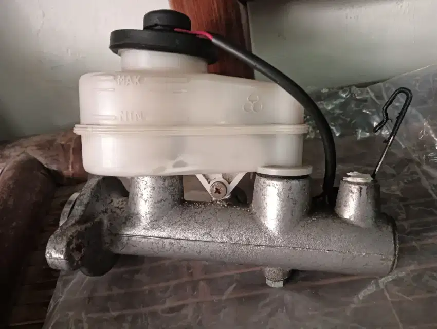 Master rem kijang kapsul SANYCO