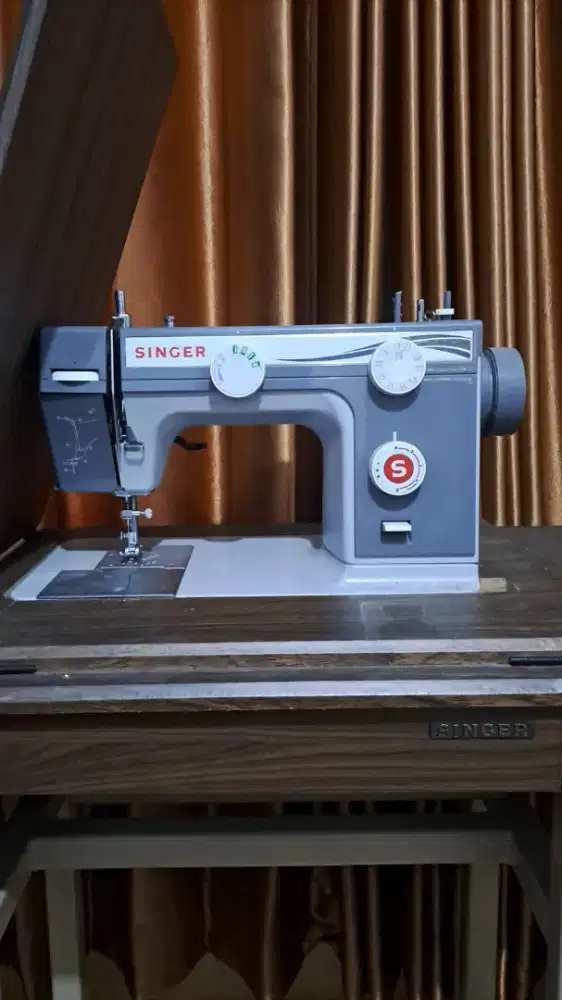 Mesin Jahit Singer 984