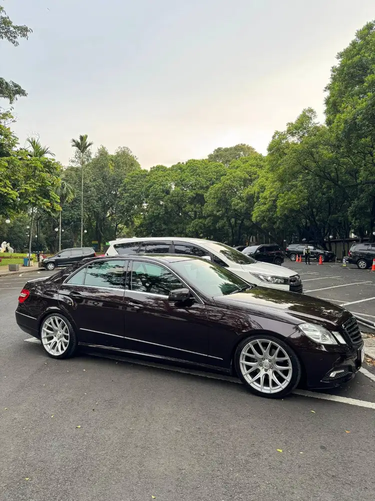 Mercedes Benz E300 w212 avantgarde 2009 burgundy Mercy e300 2010 w212