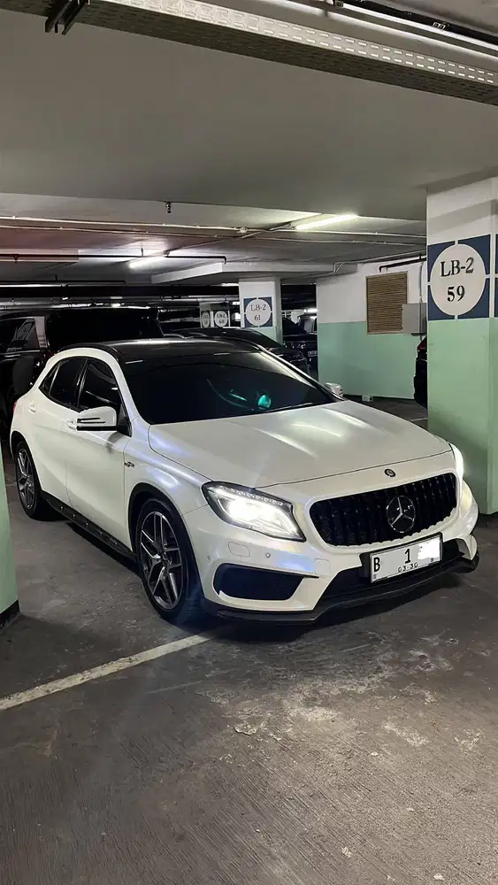 Mercedes Benz GLA45 AMG 2015 White putih Mercy GLA45 2014 AMG GLA 45