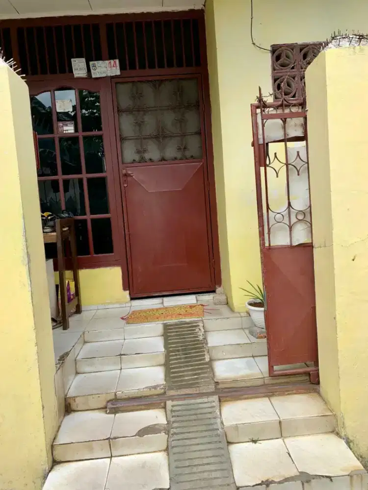 rumah strategis ditengah kota, SHM