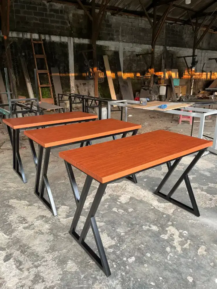 Meja gaming Z , meja kerja meja laptop dan meja minimalis