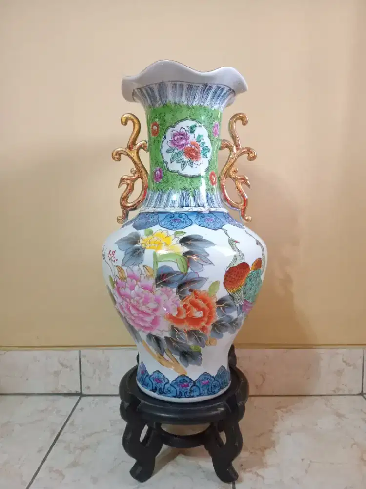 Guci Keramik Bunga & Merak Preloved