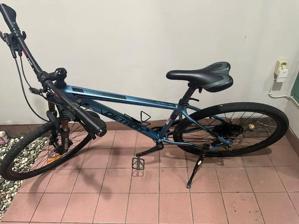 Sepeda MTB United Detroit 6.1