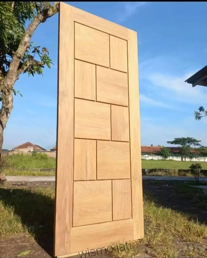 Pintu kamar model kekinian full kayu jati