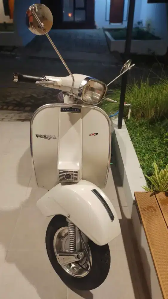 Jual Santai Vespa Strada P150 S