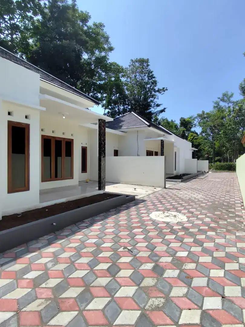 Rumah Murah Dekat RSA UGM Carpot 2 Mobil