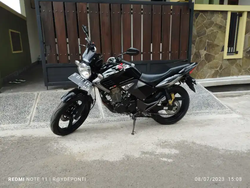 Honda Tiger Revo tahun 2008 warna Hitam