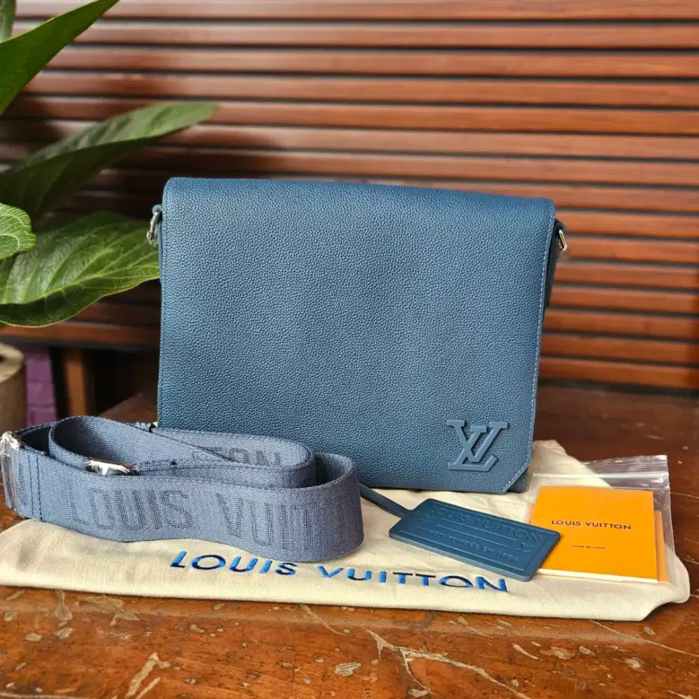 LV - TAS SELEMPANG PRIA BAHAN KULIT ASLI