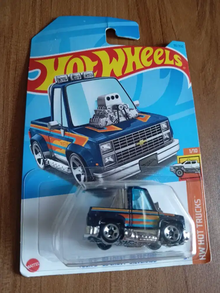 Hotwheels Toon'd '83 Chevy Silverado