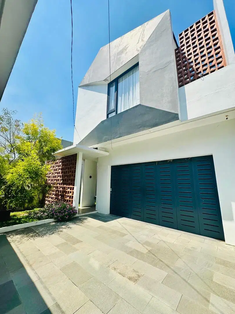 RUMAH MEWAH AKSES RINGROAD SETIA BUDI