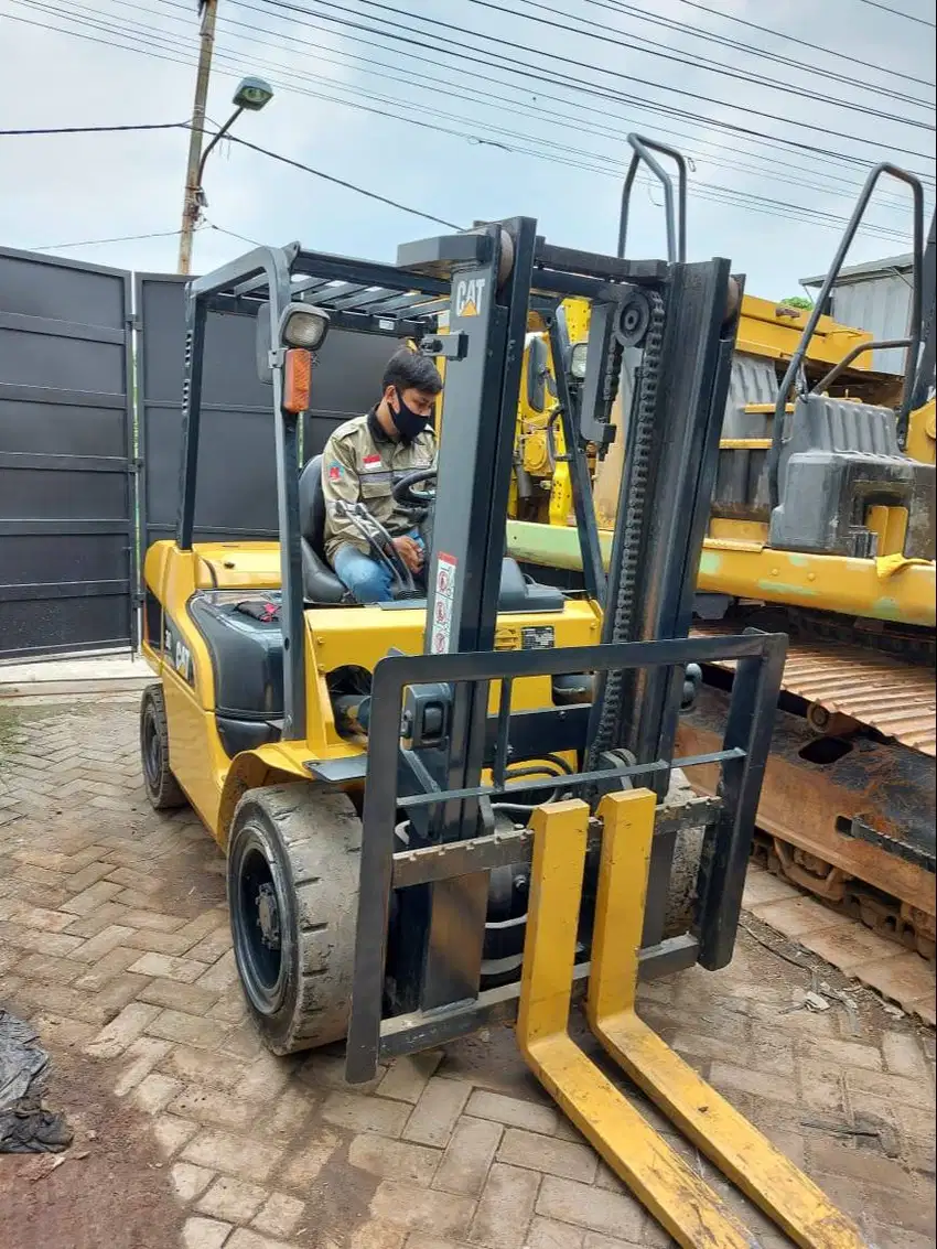 Jual Forklift 3 ton Caterpillar