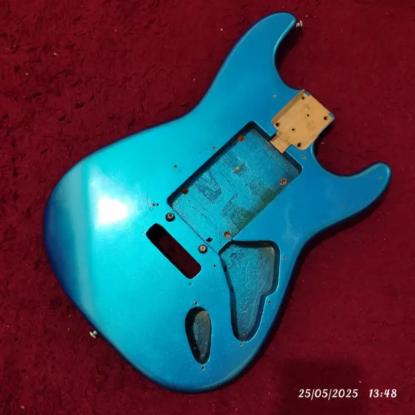 Body gitar Stratocaster