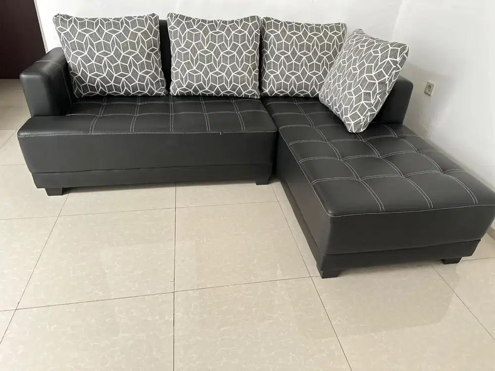 Sofa L minimalis
