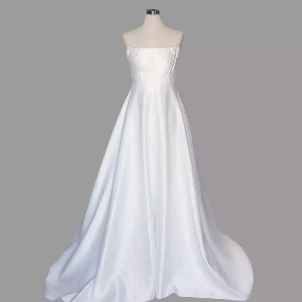 CLEARANCE SALE DISC 50% PRELOVED LEVINA GOWN