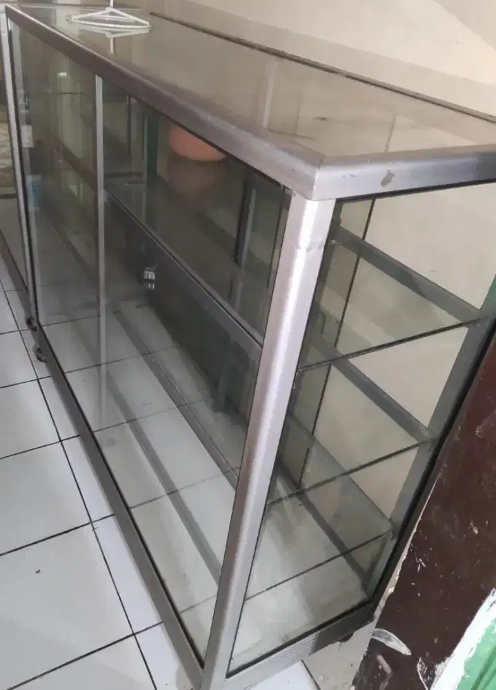 Etalase Kaca Besar Second