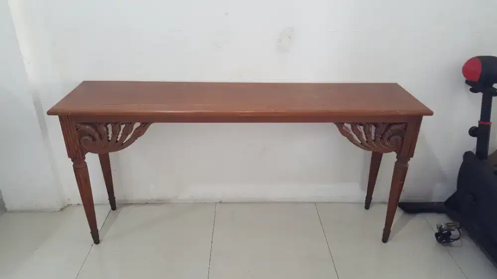 Meja Konsul Jumbo Dari Kayu Jati Ukir Lawas ( Estetik )