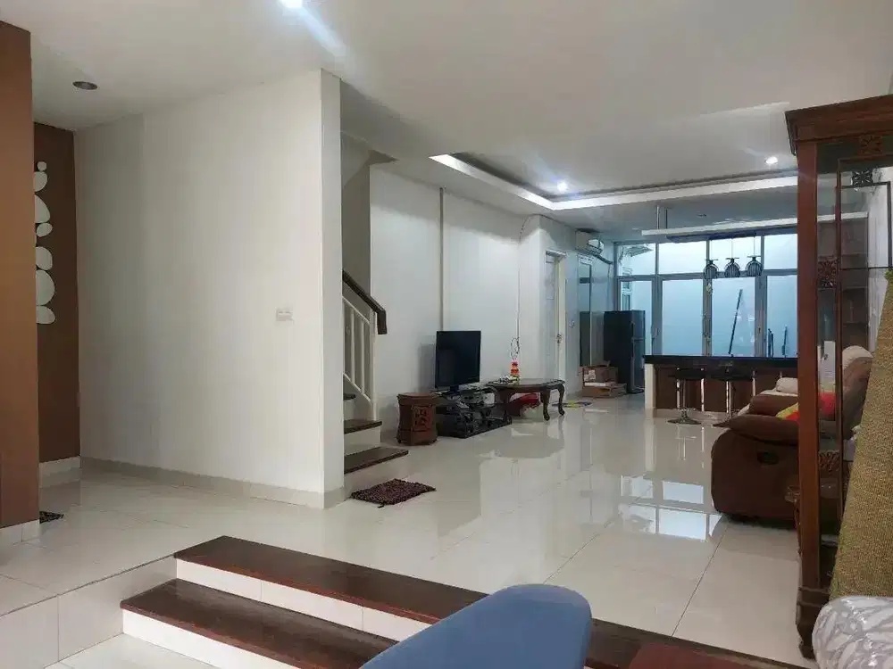 Dijual / Disewakan Rumah 2 lantai Pondok Cilegon Indah PCI