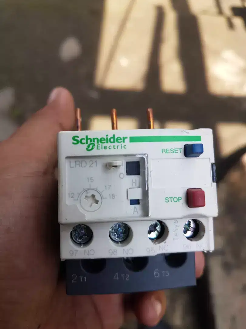 Overload Schneider lrd 21