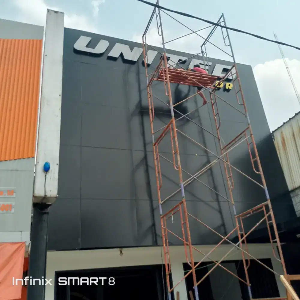 NEON BOX HURUF TIMBUL LAMPU LED REKLAME DISKON TERMURAH