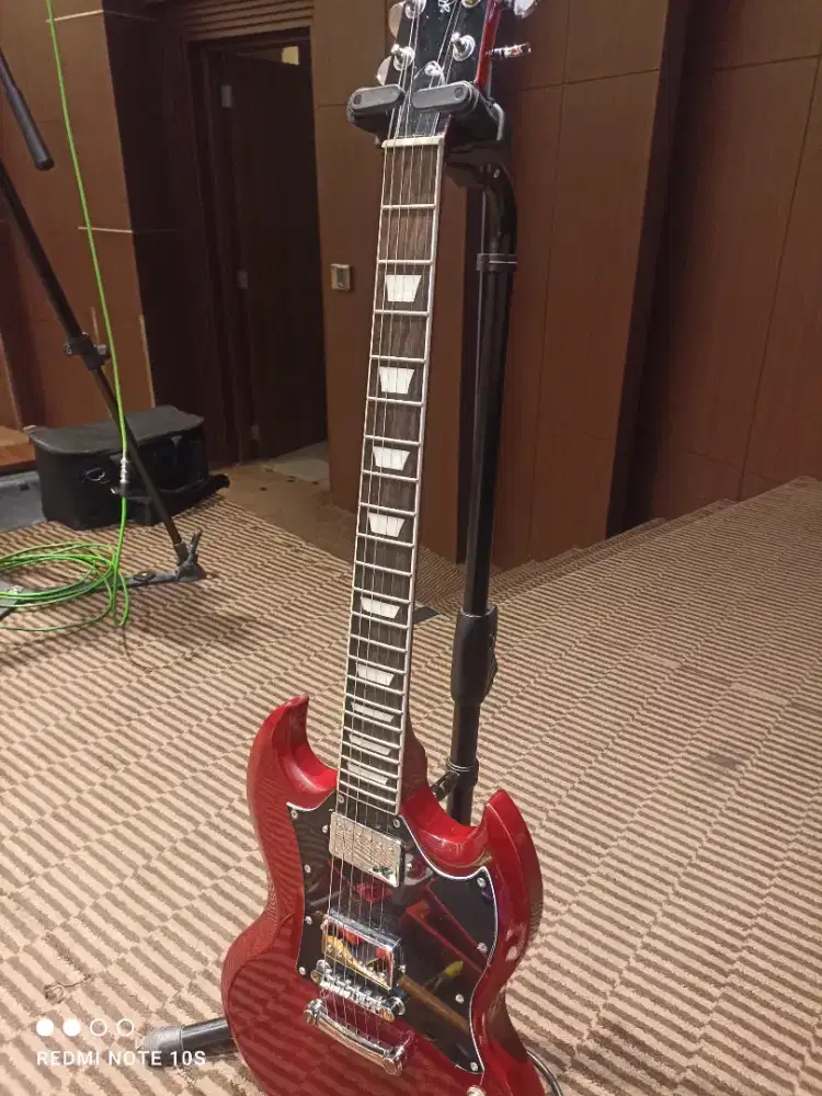 Gitar Elektrik SG Merk FENA, Bonus Mini TS Ibanez