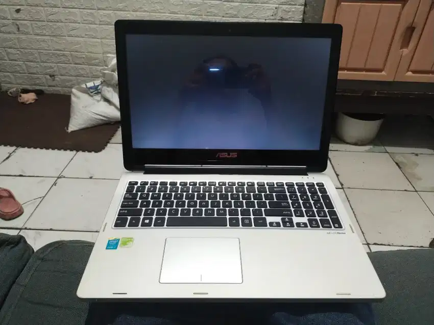 Touchsreen Sudah SSD
Asus TP500L
Core i7-5500U
Nvidia Geforce 940M