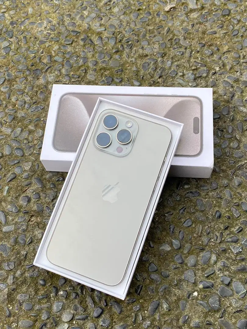 iPhone 15 Pro Max 1TB All Operator Natural Titanium