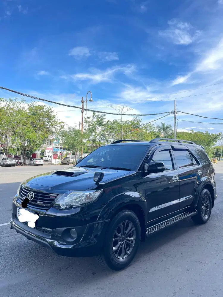 Dijual Fortuner VNT Turbo 2014 Matic