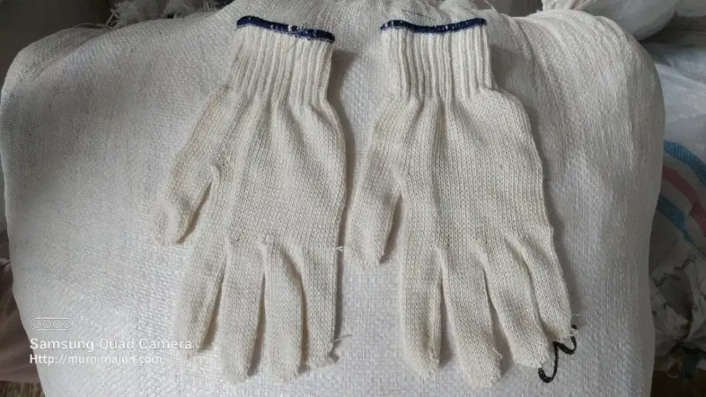 Sarung tangan benang