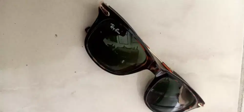 Kacamata rayban tortoise italy