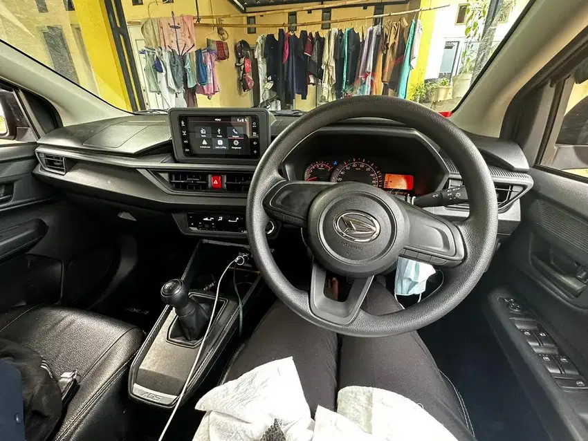 Ayla Tipe R tahun 2023 transmisi manual