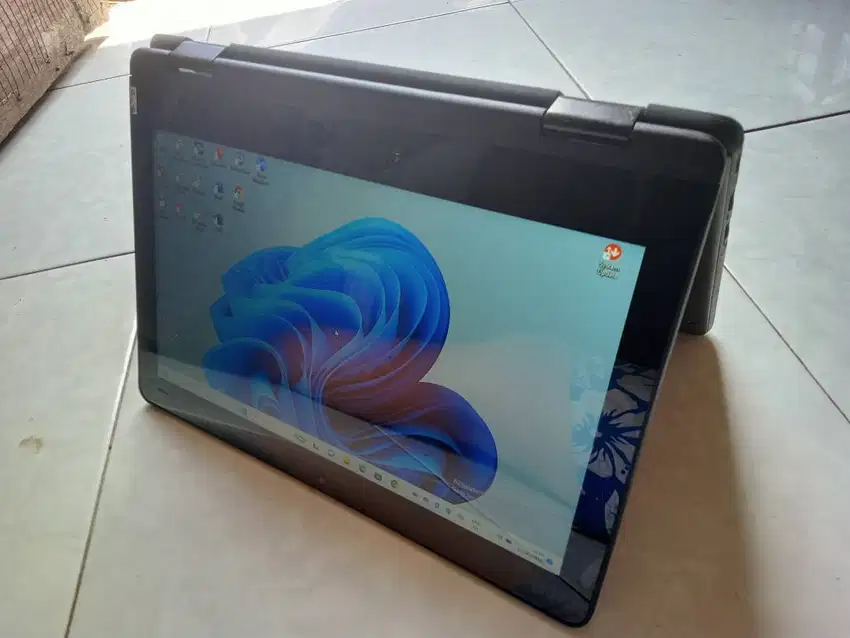 Thinkpad  Yoga Touchscreen 360 / Core i5 Gen-8 / SSD 128Gb / 8Gb /3Jam