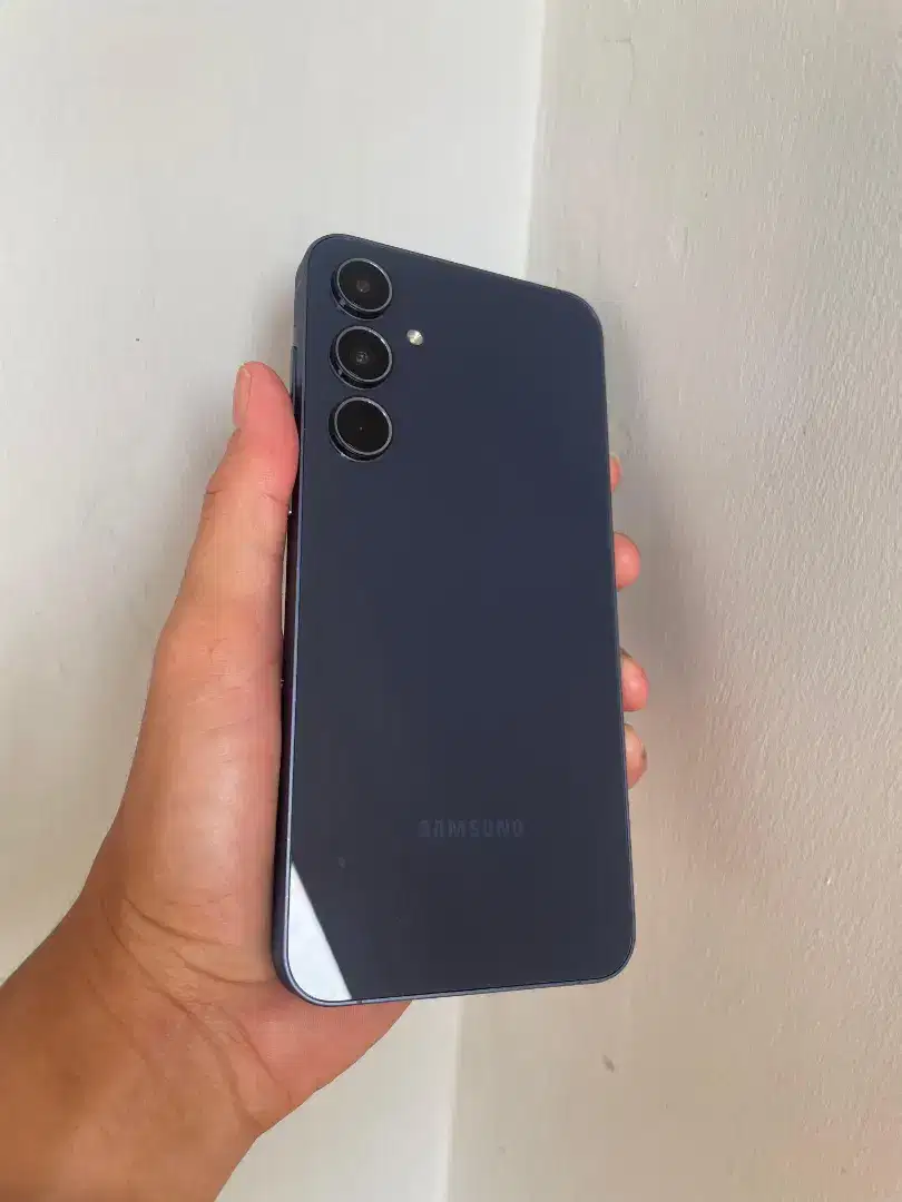 Samsung galaxy a55 128gb like new