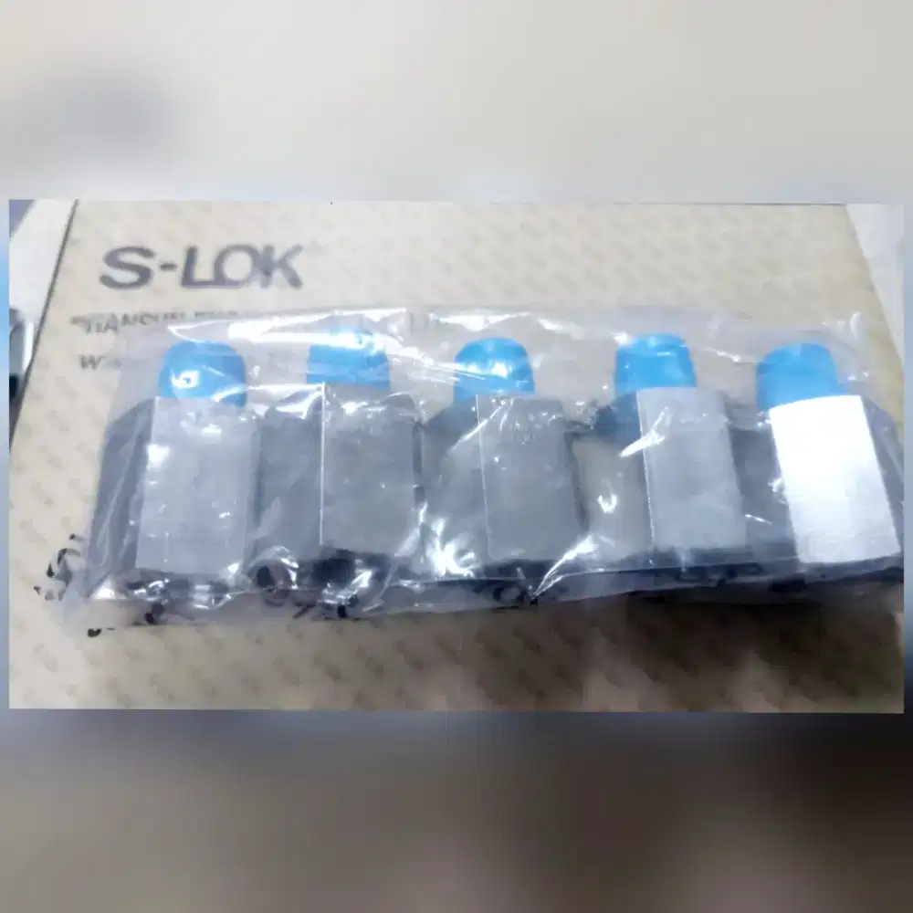 ADAPTOR 1/2 x 1/4 STAINLESS S-LOK