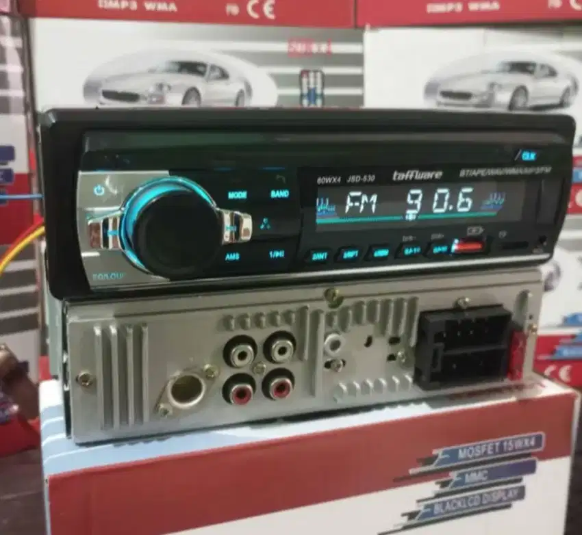 Tape Mobil Single Din Bluetooth USB Radio