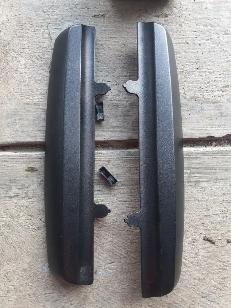 Panel meja jok Innova Reborn V dan Q hitam doff.