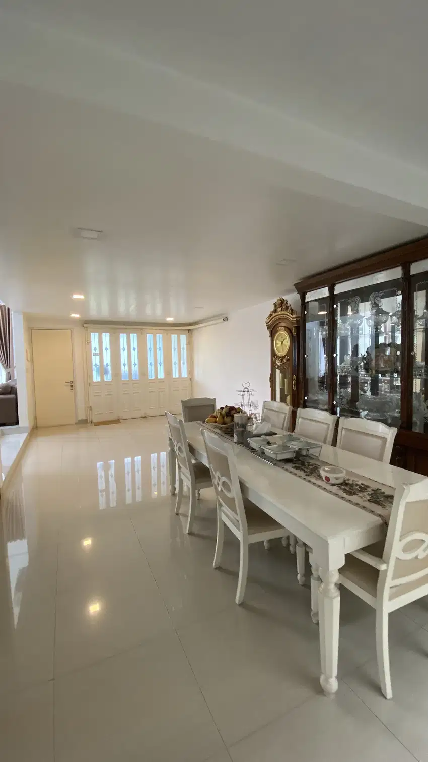 DIJUAL RMH HUK  ICON BSD VIEW LAP BADMIN 3 LANTAI FULL TERAWAT LOK OKE