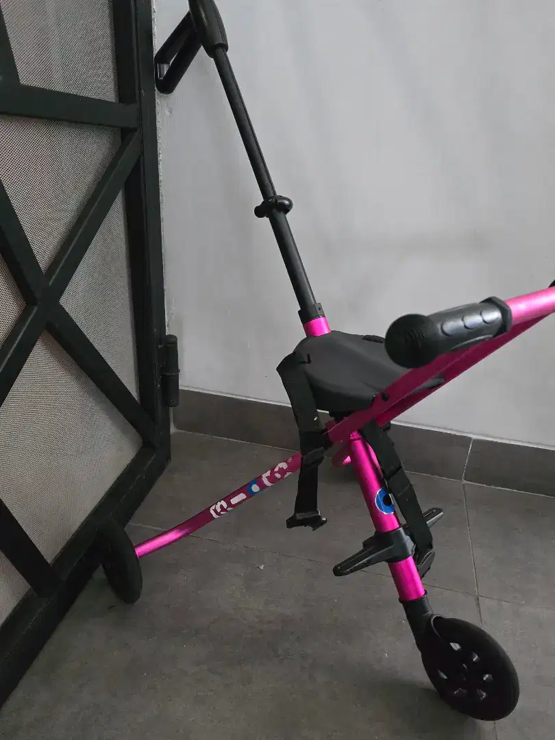 Preloved micro trike deluxe pink