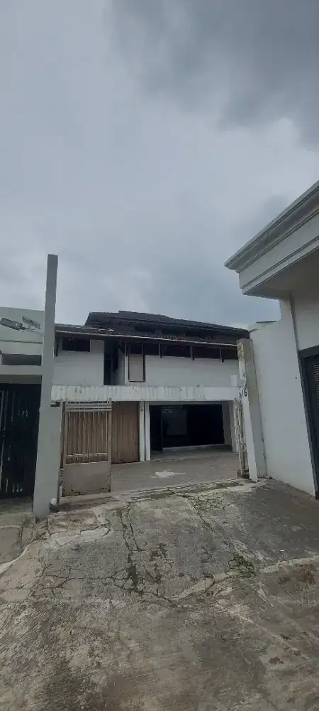 Rumah Hitung Tanah di Tulodong Bawah, Kebayoran Baru, Jakarta Selatan