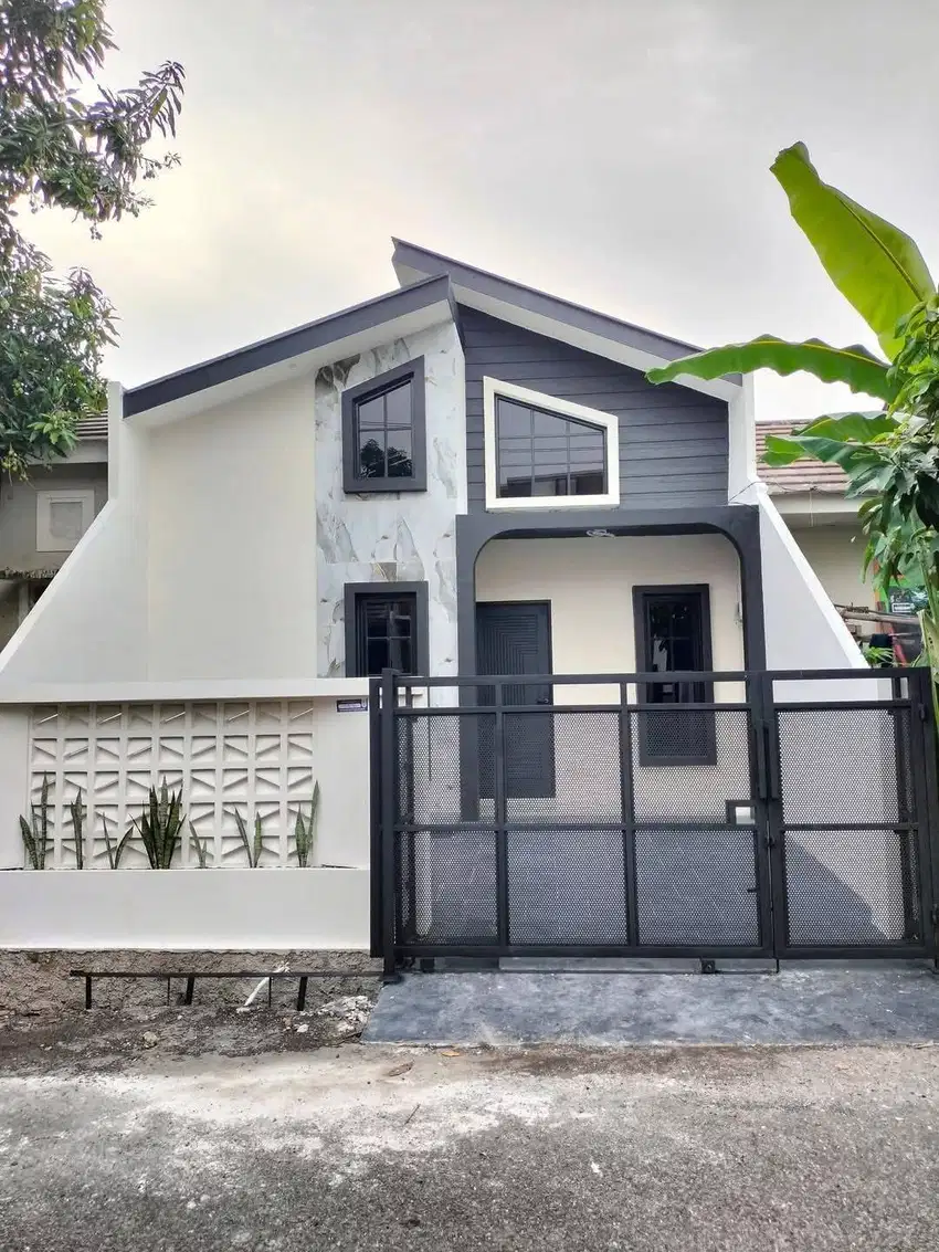 Rumah Bagus Model Scandinavian 3 Kamar Tidur Dekat Fresh Market (3260)