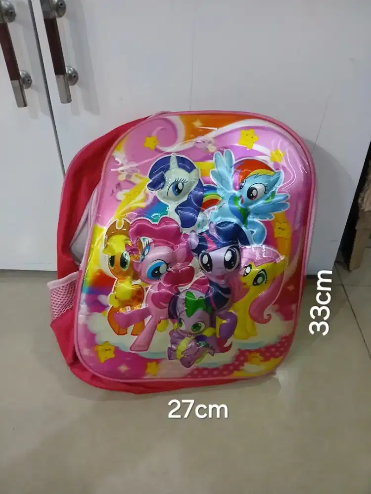 Tas sekolah kecil