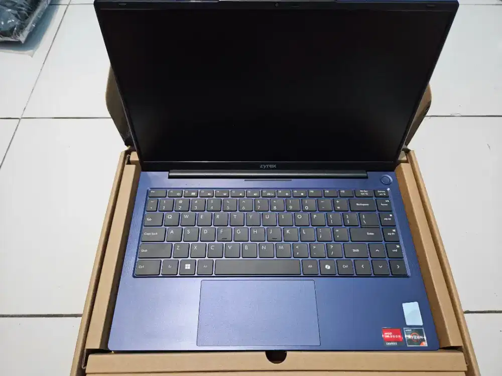 Laptop Zyrex D-Tech Ryzen 5 16GB/256GB