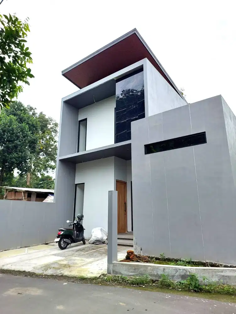 Rumah Baru 2 Lantai dekat Jalan Purbaya