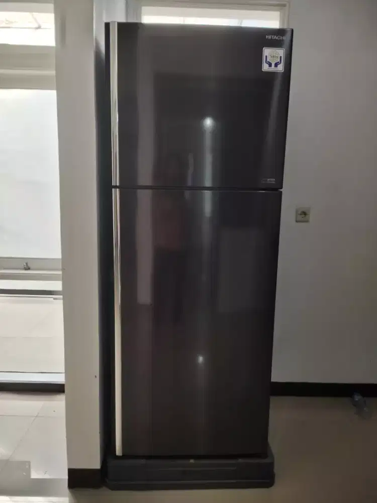 Hitachi Kulkas 2 Pintu RVX48PGD9BBK 407 Liter Inverter