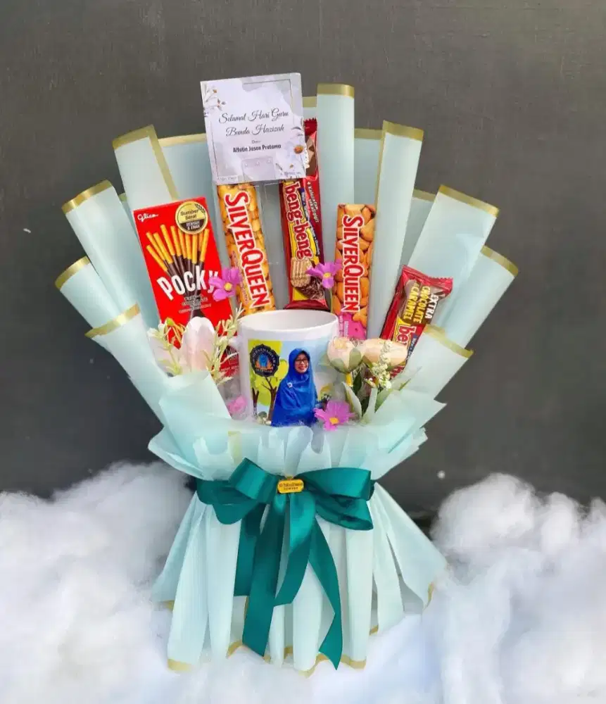 Buket Bunga Wisuda & Kado Perpisahan Sekolah Premium